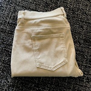 Beige @ White stripped cropped pant legging size M